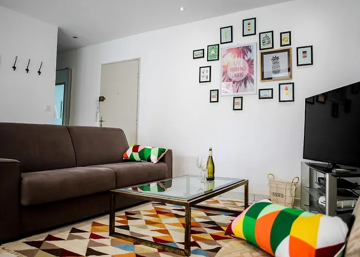 F3 - Guerin Locations 公寓